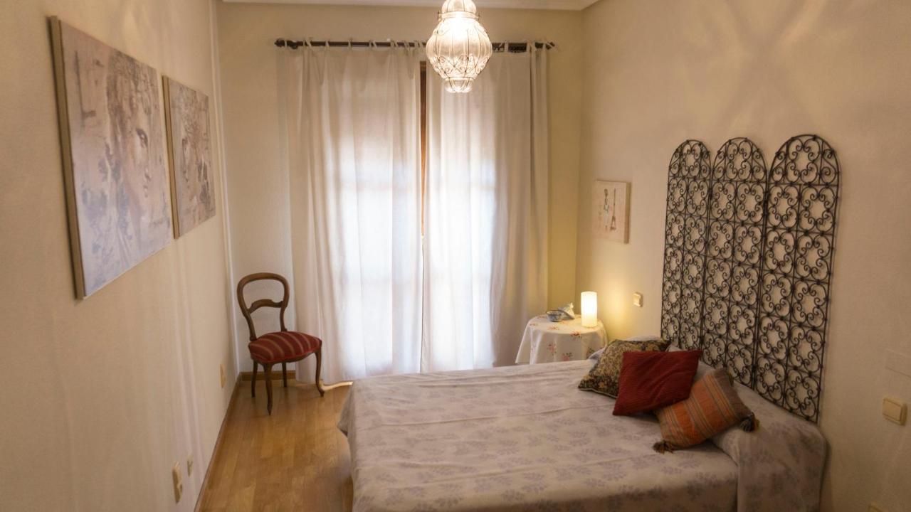 Bonita Vivienda En El Corazon De Zaragoza Apartment Luaran gambar