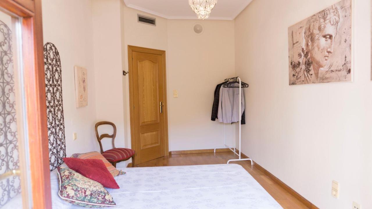 Bonita Vivienda En El Corazon De Zaragoza Apartment Luaran gambar