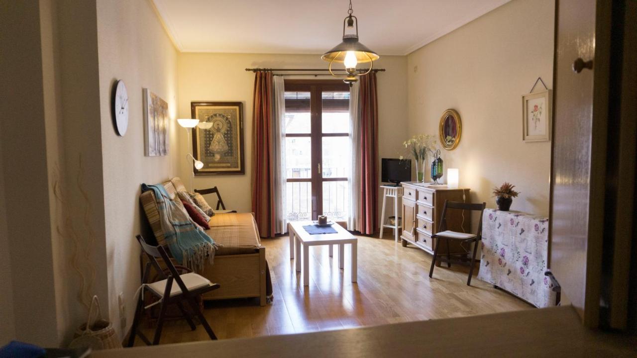 Bonita Vivienda En El Corazon De Zaragoza Apartment Luaran gambar